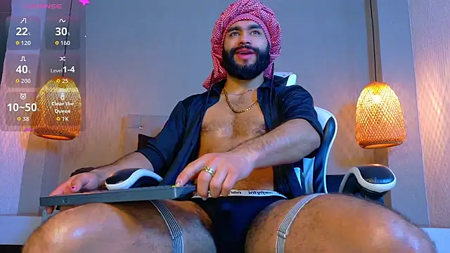 Snapshot of Thaiel_Fosteer chatting on 14, 10, 2025 Thaiel Fosteer online show from 14, 10, 2025