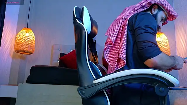 Snapshot of Thaiel_Fosteer chatting on 23, 10, 2025 Thaiel Fosteer online show from 23, 10, 2025