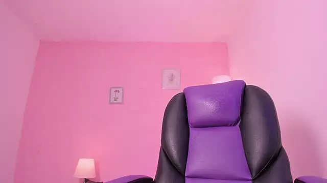 LiaaMoretzz online show from 4, 11, 2025