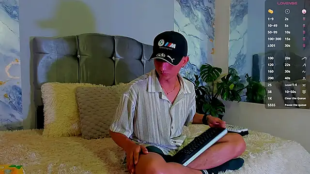 oliver mr  online show from 11, 3, 2026