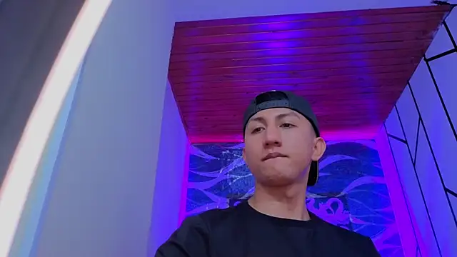 oliver mr  online show from 9, 4, 2026