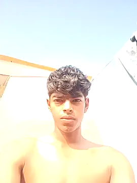 monster 33 online show from 25, 10, 2025