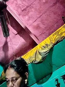 Pooja750 online show from 4, 11, 2025