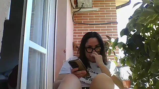 Cuquita83 online show from 2, 4, 2026