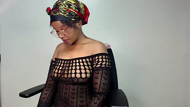 GingerGlow94 online show from 16, 12, 2025