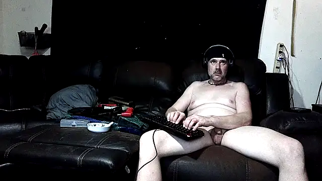 Snapshot of BigheadLongcock chatting on 30, 5, 2026 BigheadLongcock online show from 30, 5, 2026