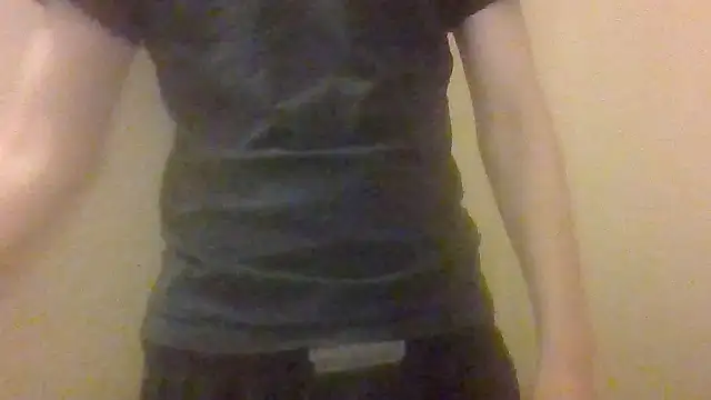 Snapshot of your_boy_toy18 chatting on 10, 9, 2025 your boy toy18 online show from 10, 9, 2025