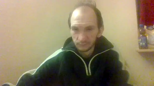 Snapshot of your_boy_toy18 chatting on 12, 10, 2025 your boy toy18 online show from 12, 10, 2025