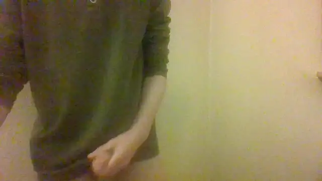 Snapshot of your_boy_toy18 chatting on 1, 10, 2025 your boy toy18 online show from 1, 10, 2025