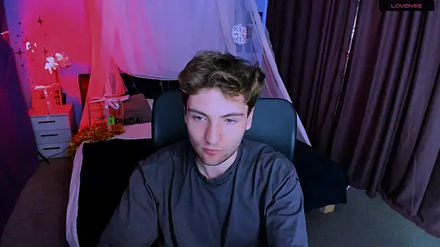 Snapshot of joseph_bear_ chatting on 6, 1, 2026 joseph bear online show from 6, 1, 2026