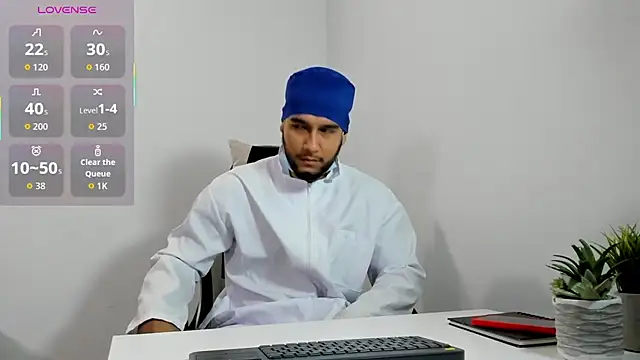 Snapshot of chatting on 8, 7, 2026 online show from 8, 7, 2026
