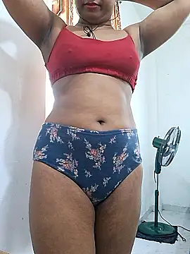 Snapshot of BeautyGirl_sara chatting on 3, 5, 2026 BeautyGirl sara online show from 3, 5, 2026