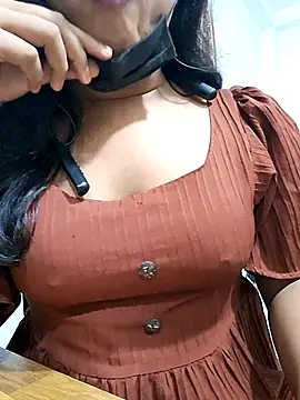 BeautyGirl sara online show from 25, 11, 2025