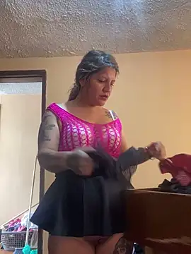 Isisflame online show from 4, 12, 2025