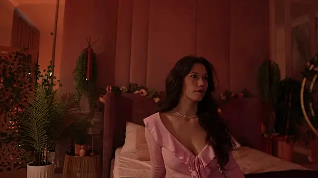 MaryNixon  online show from 13, 10, 2025