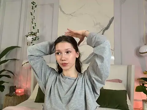 MaryNixon  online show from 21, 4, 2026