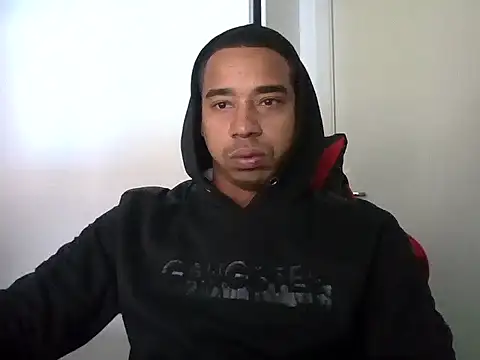 JUNINHOLEKE online show from 30, 9, 2025