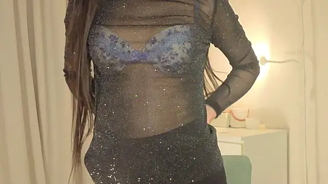 Snapshot of slyshypie chatting on 6, 11, 2025 slyshypie online show from 6, 11, 2025