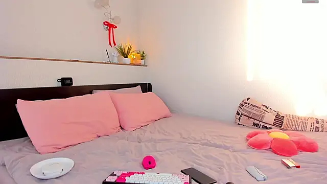 Snapshot of charlottacardi chatting on 13, 2, 2026 charlottacardi online show from 13, 2, 2026