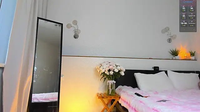 charlottacardi online show from 27, 10, 2025