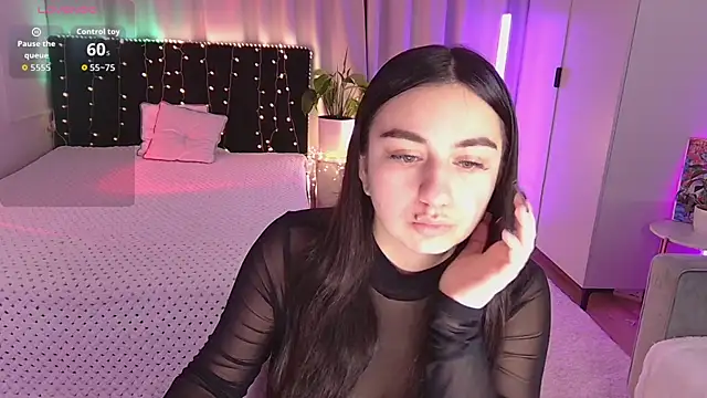 Lola Sparks online show from 1, 10, 2025