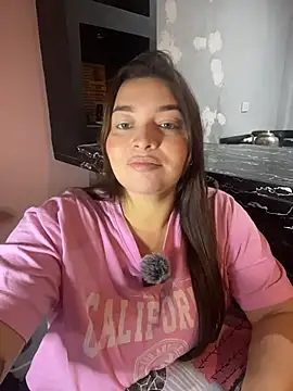 sarahreyess 11 online show from 5, 3, 2026