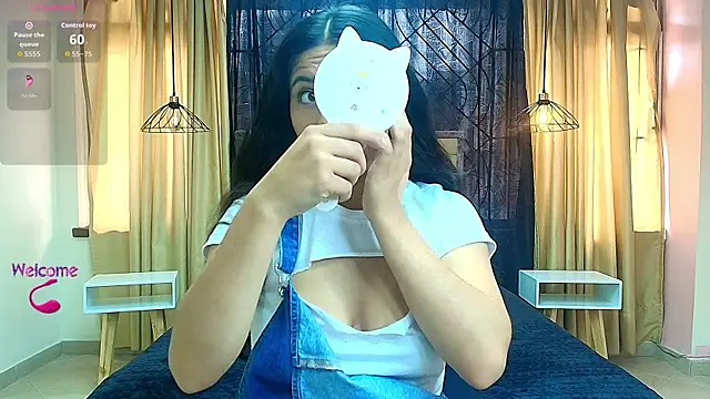Honey Love   online show from 15, 9, 2025