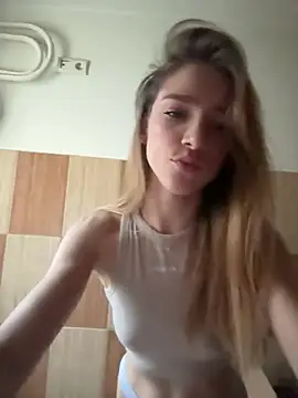 Snapshot of TeaseRosie chatting on 28, 5, 2026 TeaseRosie online show from 28, 5, 2026
