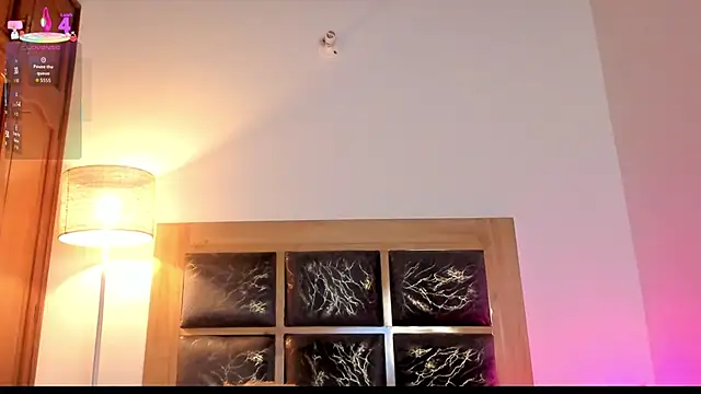 Snapshot of hellzel_moon chatting on 31, 10, 2025 hellzel moon online show from 31, 10, 2025