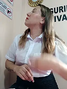 Hannah-colx online show from 12, 1, 2026