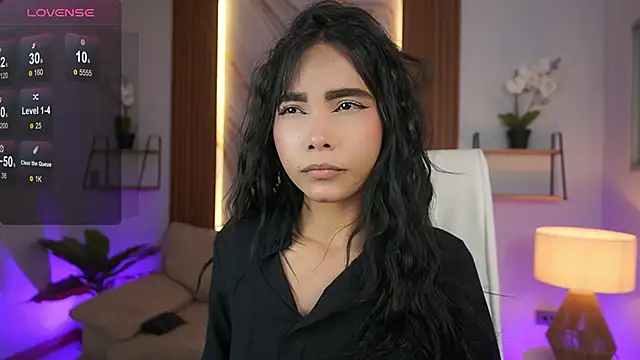 Snapshot of GiaNovak chatting on 15, 12, 2025 GiaNovak online show from 15, 12, 2025