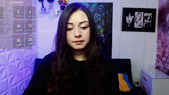 Eva Roussell online show from 4, 11, 2025