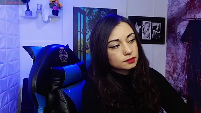 Eva Roussell online show from 8, 10, 2025