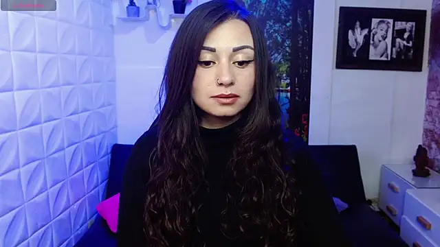 Eva Roussell online show from 2, 12, 2025