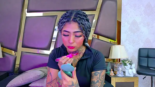 EmilieLake online show from 13, 2, 2026