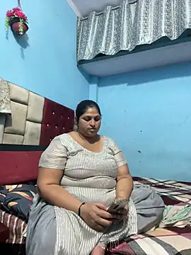 Snapshot of hotymarry chatting on 2, 6, 2026 hotymarry online show from 2, 6, 2026