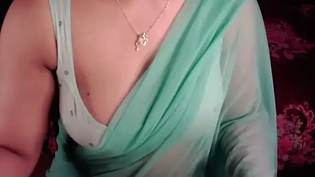 Snapshot of Sexy_Ara__Baby chatting on 4, 10, 2025 Sexy Ara  Baby online show from 4, 10, 2025