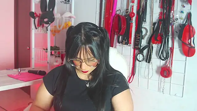  adahara queen online show from 28, 11, 2025