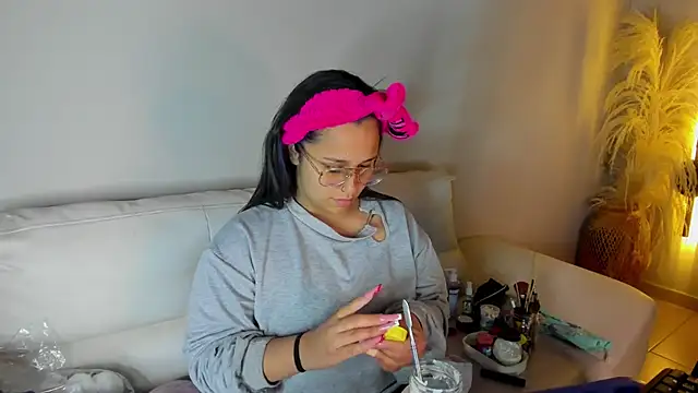  adahara queen online show from 10, 10, 2025