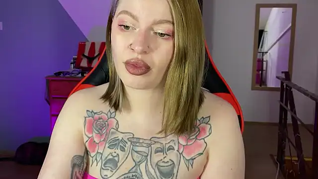 Mia Kamp online show from 30, 9, 2025