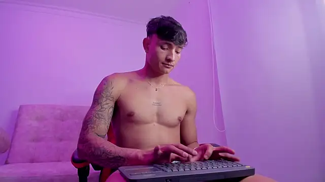 DavisFirb online show from 8, 4, 2026