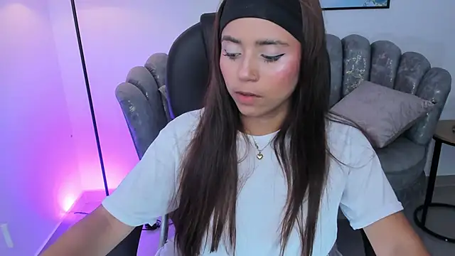 issi loren online show from 9, 11, 2025