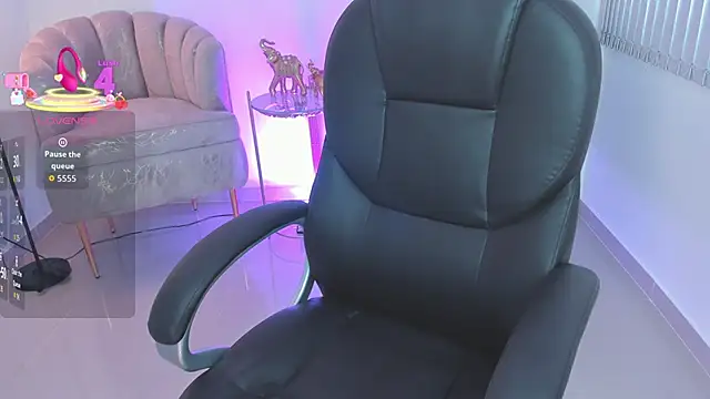 issi loren online show from 10, 10, 2025