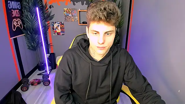 JackWolw online show from 4, 10, 2025