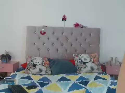 Kitty Hotty online show from 26, 9, 2025