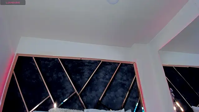 Snapshot of SusanaHenao chatting on 25, 11, 2025 SusanaHenao online show from 25, 11, 2025