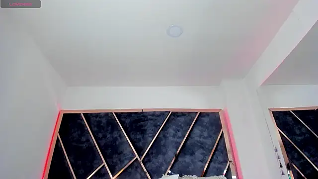 SusanaHenao online show from 19, 12, 2025