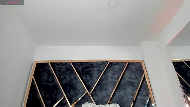 Snapshot of SusanaHenao chatting on 1, 12, 2025 SusanaHenao online show from 1, 12, 2025