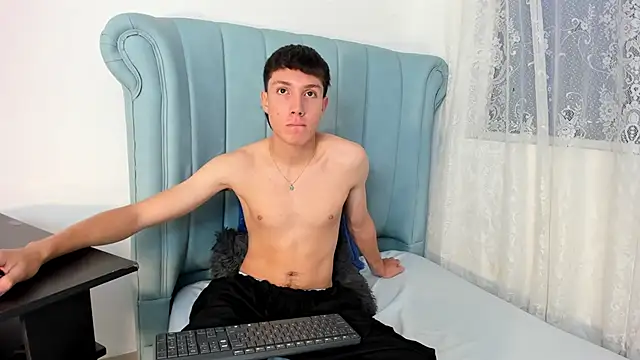 LittleDanny  online show from 29, 10, 2025