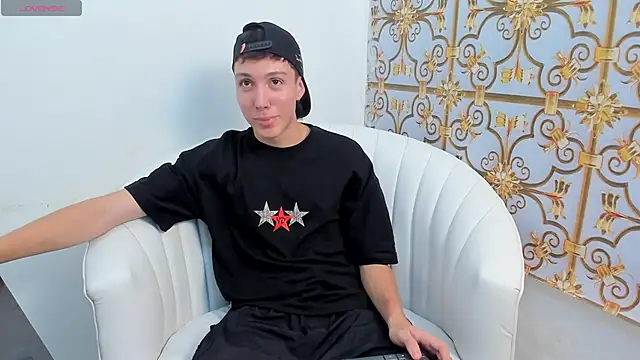 LittleDanny  online show from 2, 12, 2025